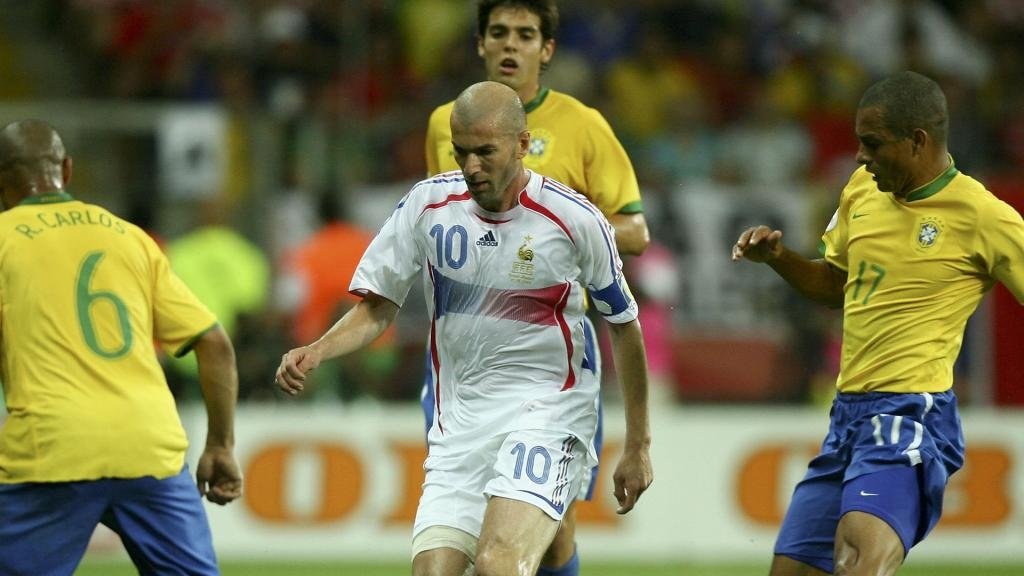 Zidane: 12 anos do 'baile' no Brasil. Goal
