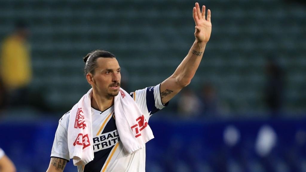 Zlatan could move anywhere - Raiola. GOAL