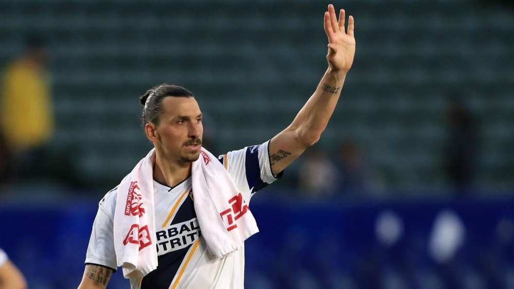 Zlatan could move anywhere - Raiola. GOAL